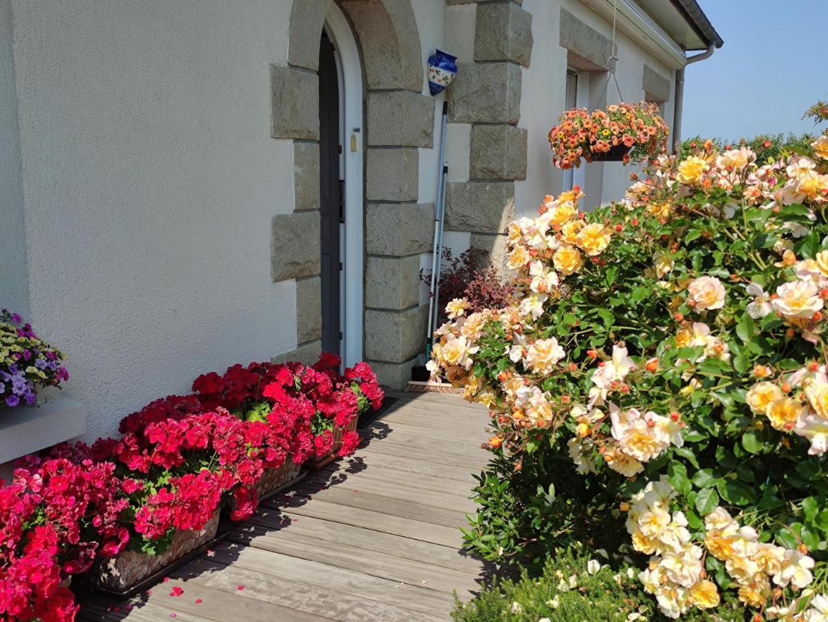 Les Chambres Des Badious Plerguer Exterior foto